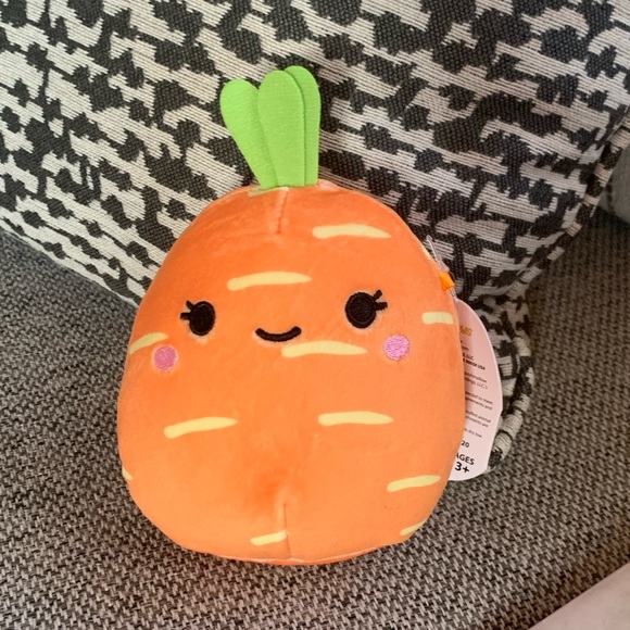 NWT 4.5” Caroleena - Picture 1 of 4